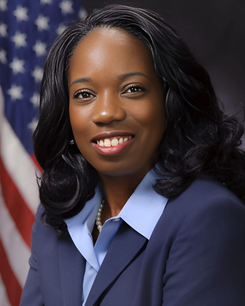 At a Glance Gwen Keyes Fleming